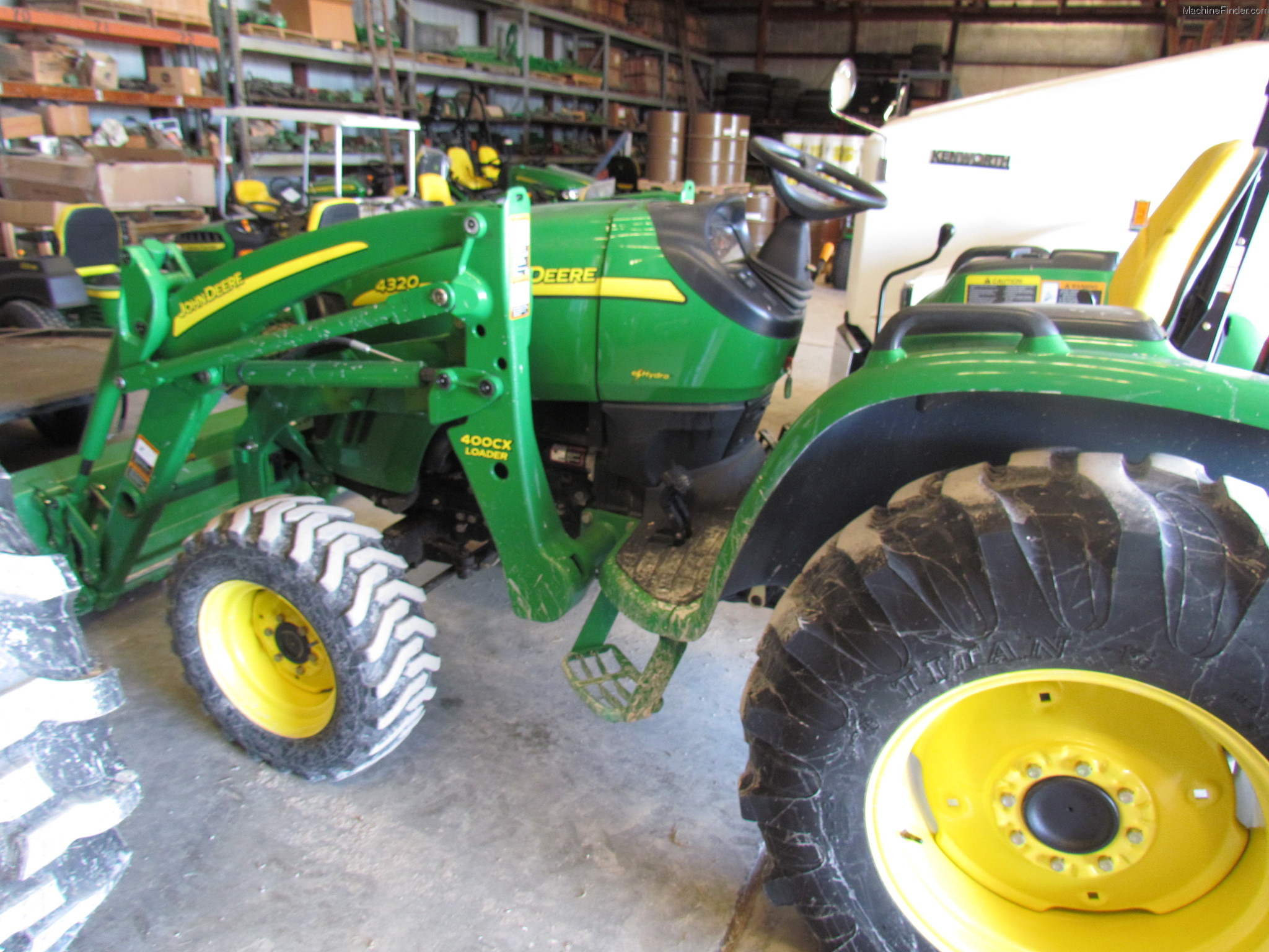 2009 John Deere 4320 Tractors Compact (140hp.) John Deere