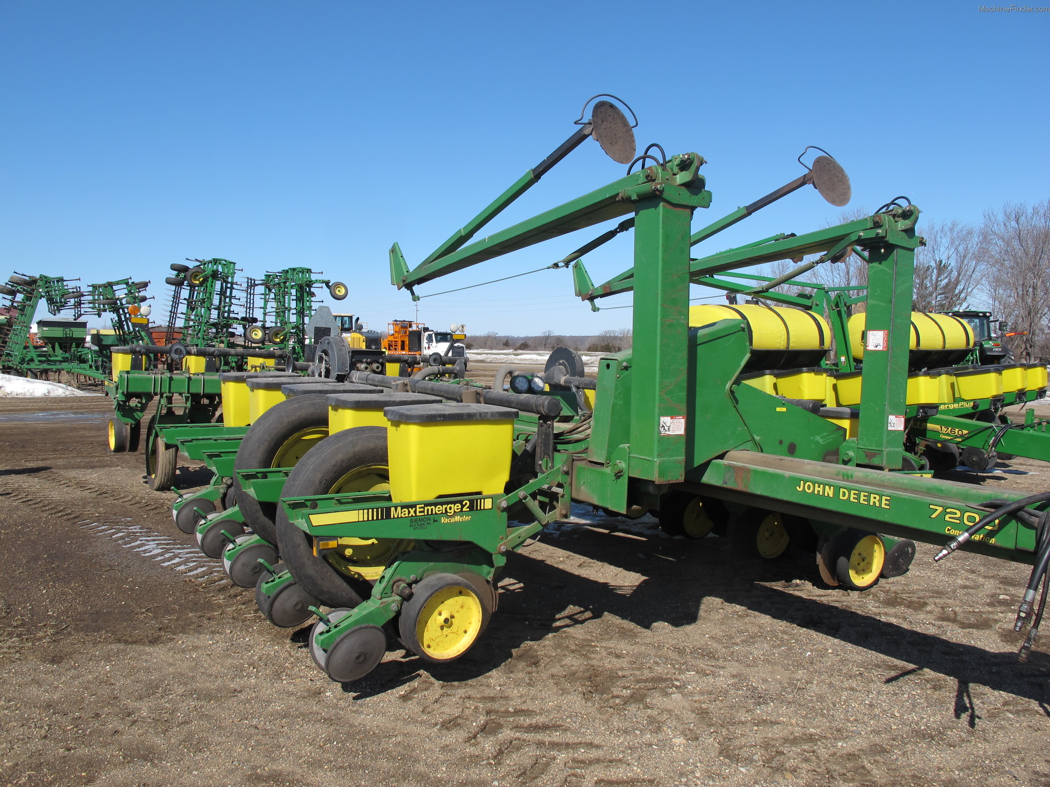1993 John Deere 7200 Planting & Seeding Planters John Deere MachineFinder