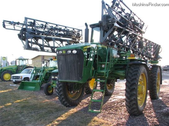 2011 John Deere 4930