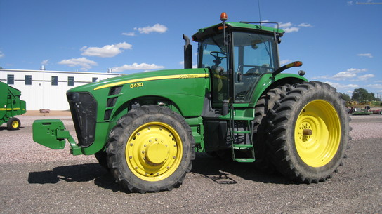 2006 John Deere 8430