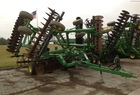 2009 John Deere 637