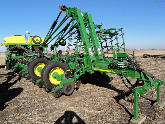 2012 John Deere 1770NT CCS