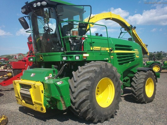 2010 John Deere 7950