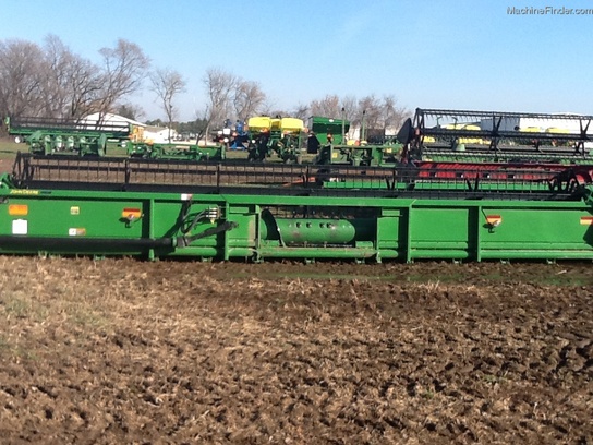 2006 John Deere 630