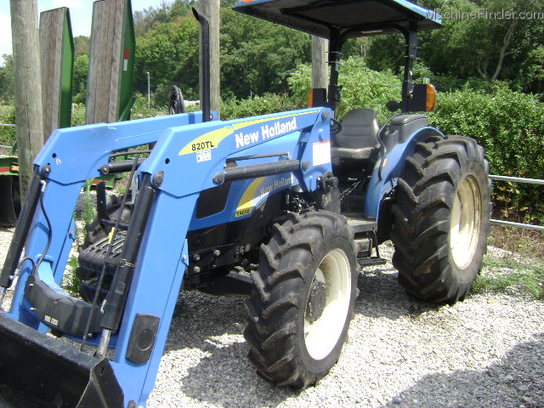 2011 New Holland T4030