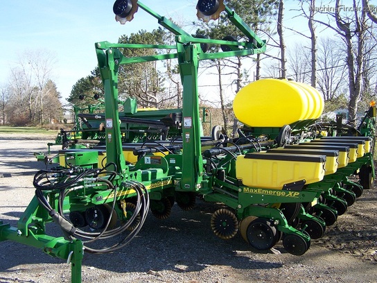 2012 John Deere 1770NT