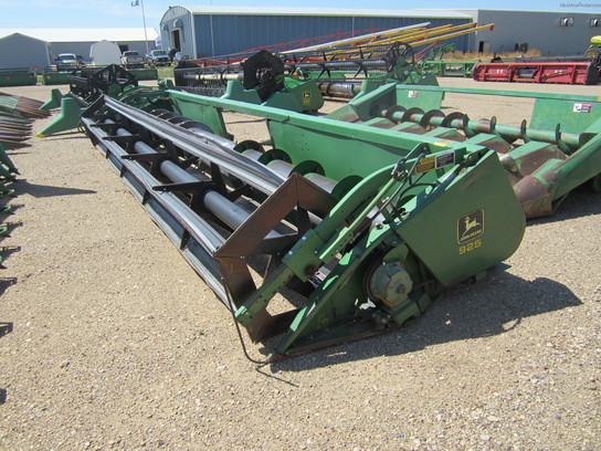 1993 John Deere 925