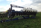 2000 Kinze 3600