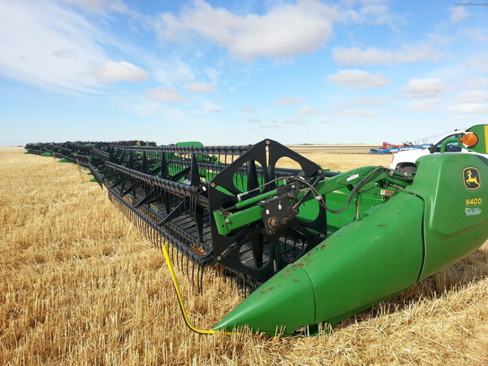 2010 John Deere 640D