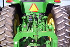 2011 John Deere 8260R