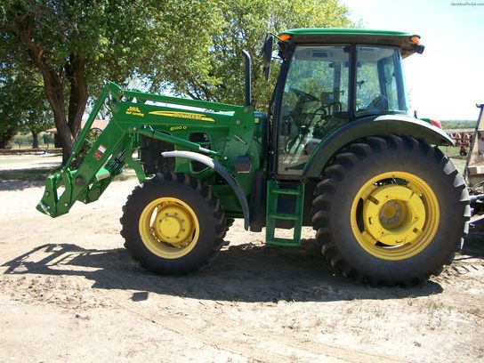 2009 John Deere 6100D Cab