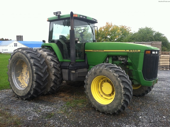 1995 John Deere 8300