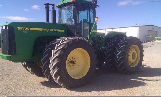 1998 John Deere 9300