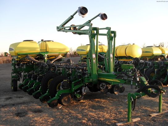 2012 John Deere 1770