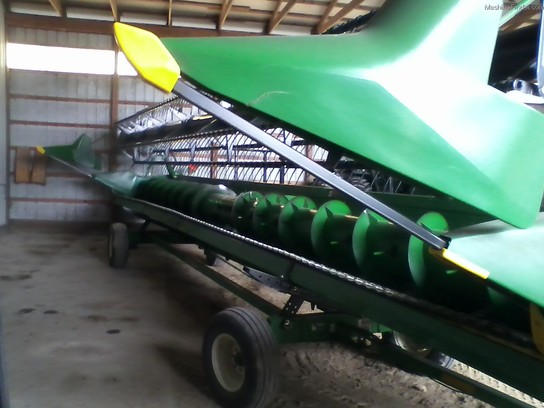 2010 John Deere 635F