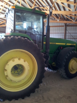 1998 John Deere 8400