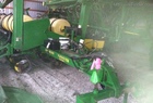 1996 John Deere 7200