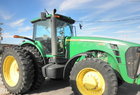  John Deere 8330