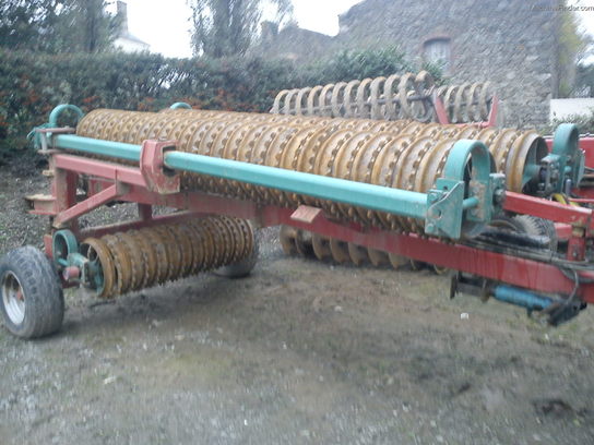 2006 Kverneland RTG 825