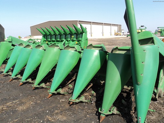 1996 John Deere 893
