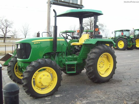 2010 John Deere 5045E