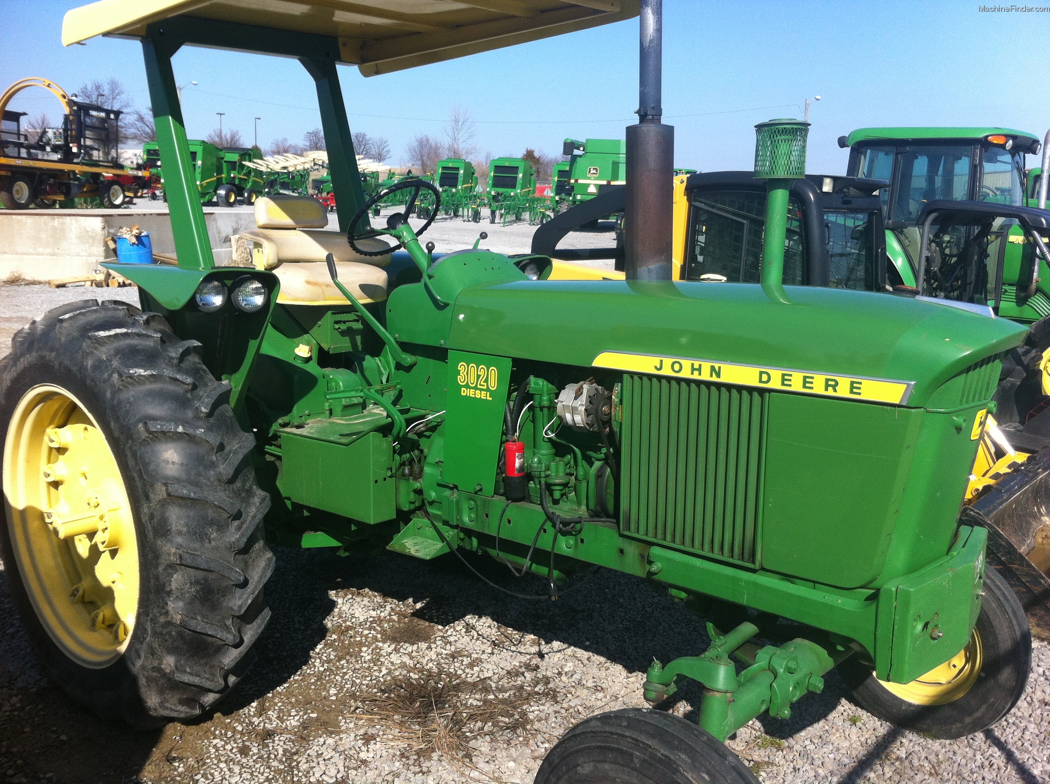 1969 John Deere 3020 Tractors Utility (40100hp) John Deere