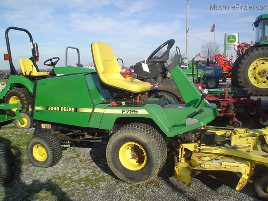 1998 John Deere F725