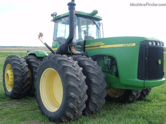 2004 John Deere 9320