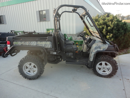 2010 John Deere 825I