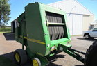 2002 John Deere 567