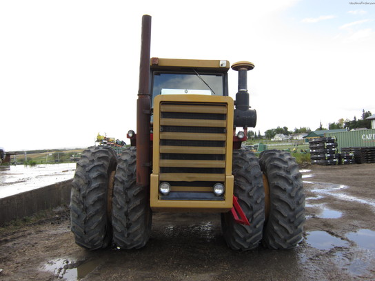 1980 Versatile 555