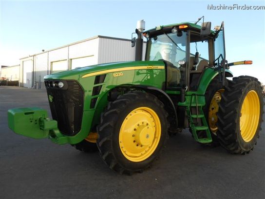 2008 John Deere 8230