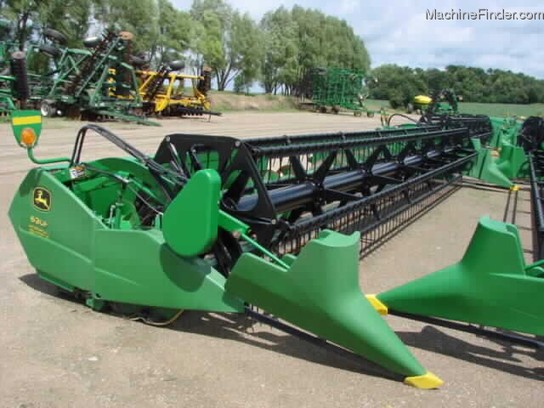 2004 John Deere 630F