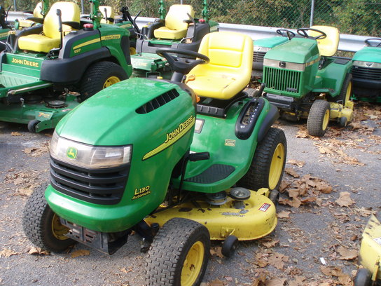 2003 John Deere L130