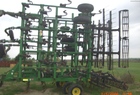 2004 John Deere 2210