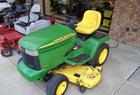 2000 John Deere 335