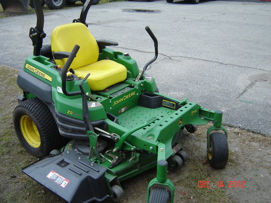 2011 John Deere Z925A