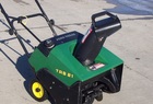 2000 John Deere TRS21 snowthrower with electric start, and new auger