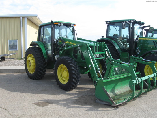 2010 John Deere 7330