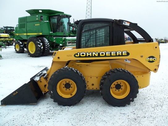 1999 John Deere 260