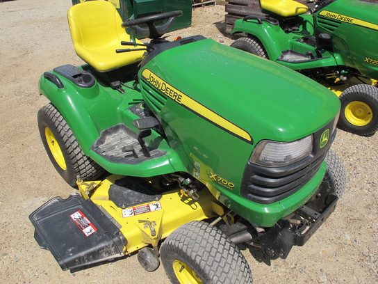 2006 John Deere X700