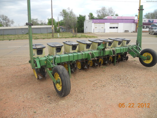  John Deere 7100