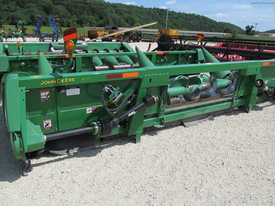 2009 John Deere 608C STALKMASTER.