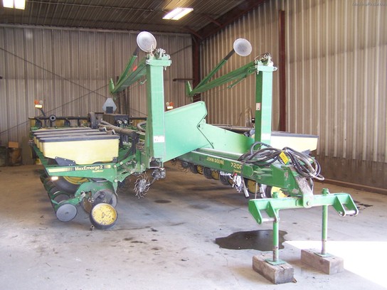 1994 John Deere 7200