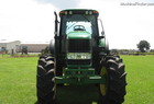 2010 John Deere 7430