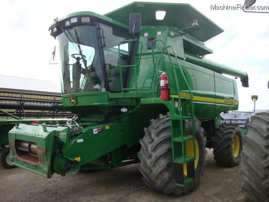 2004 John Deere 9560