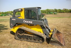 2010 John Deere 329D