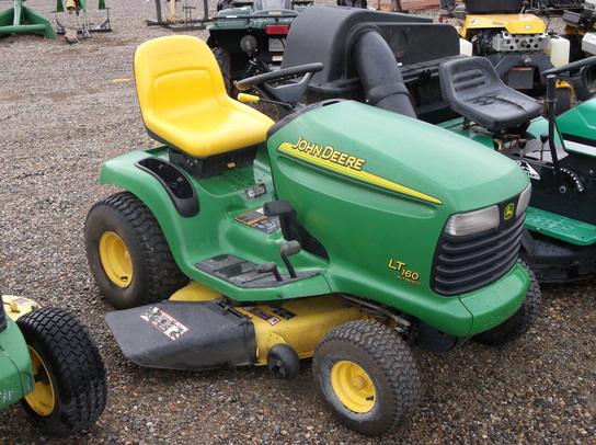 2005 John Deere LT160