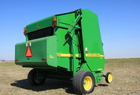 2002 John Deere 567