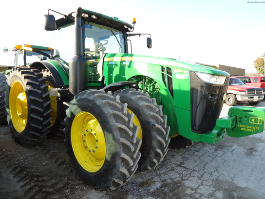 2011 John Deere 8310R